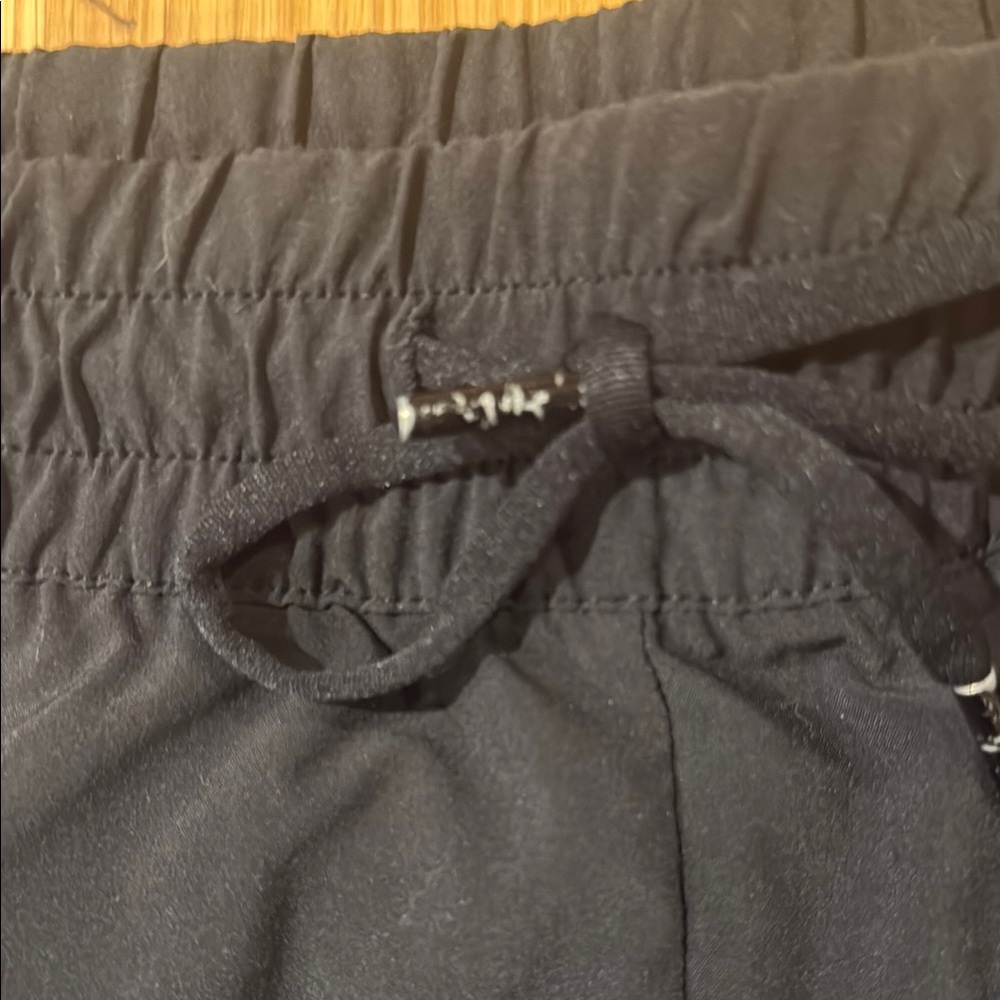 Athleta Black Relaxed Shorts - Picture 5 of 13